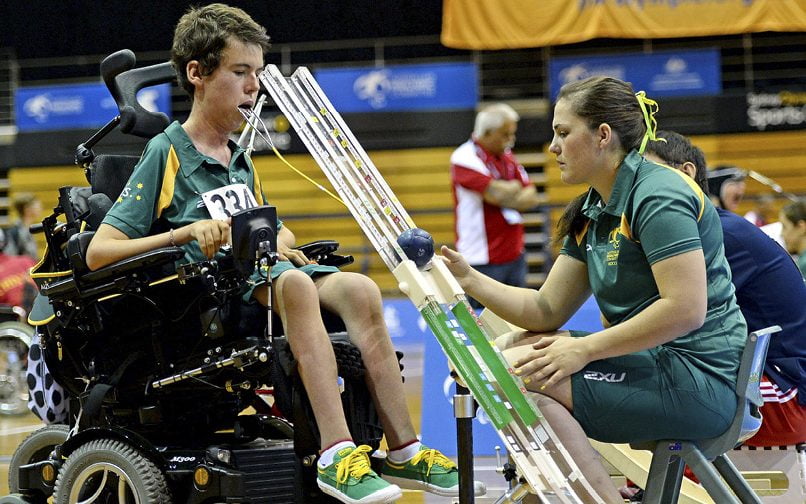 Michel wins singles bronze