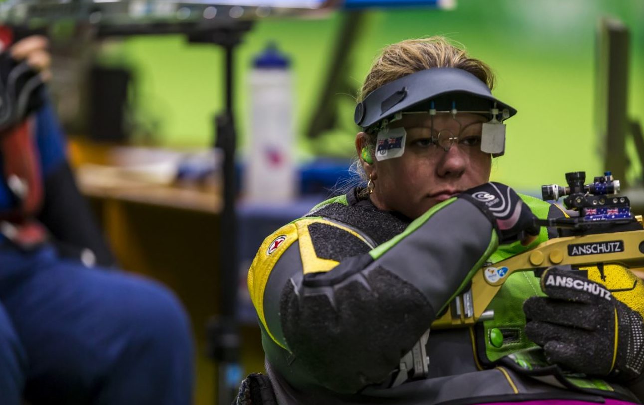 Smith, Kosmala miss shooting medals on day one