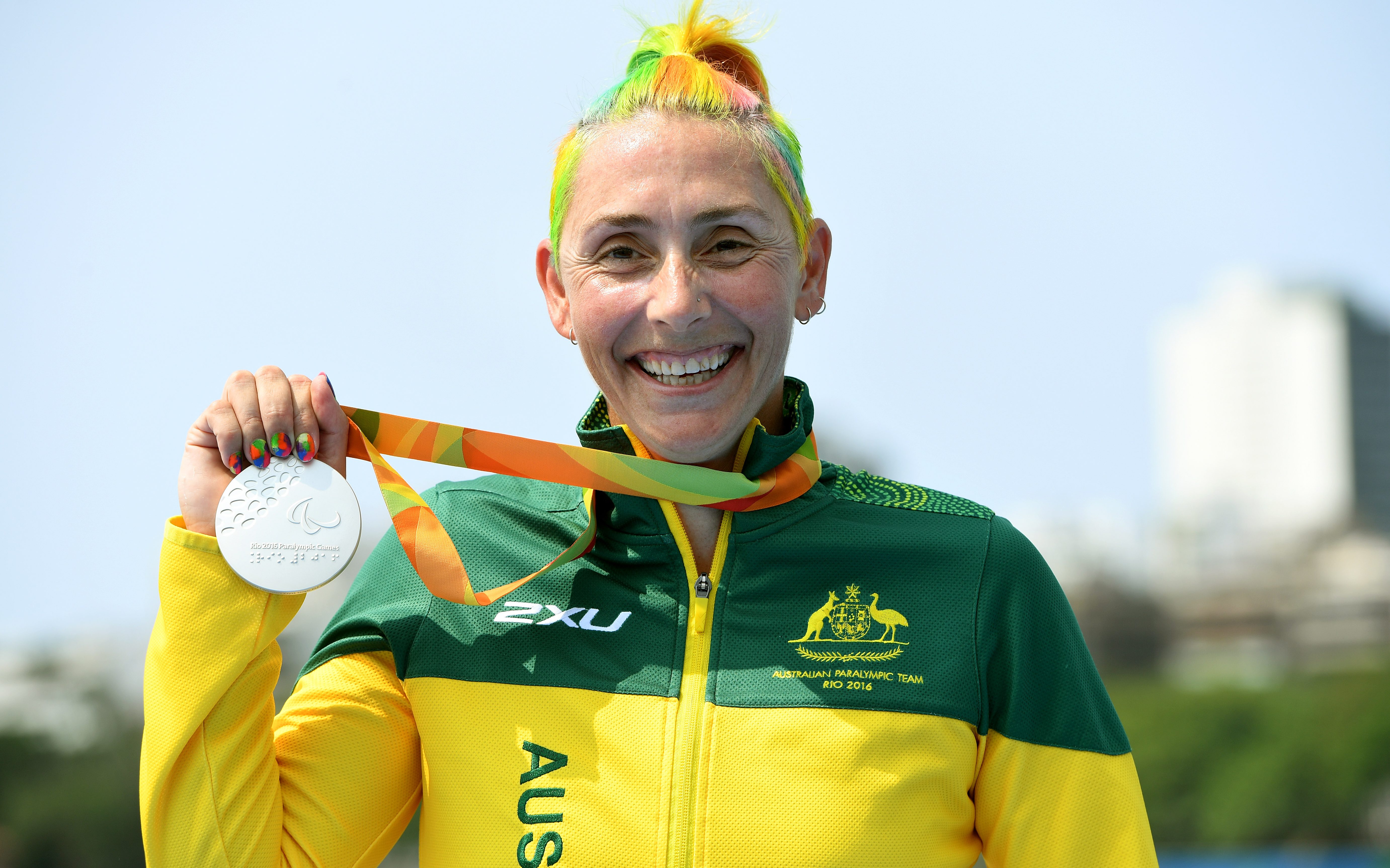 Silver comeback for Reynolds