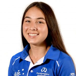 Portrait image of para-athlete Rhiannon Clarke