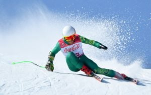 Male Para-skier competing