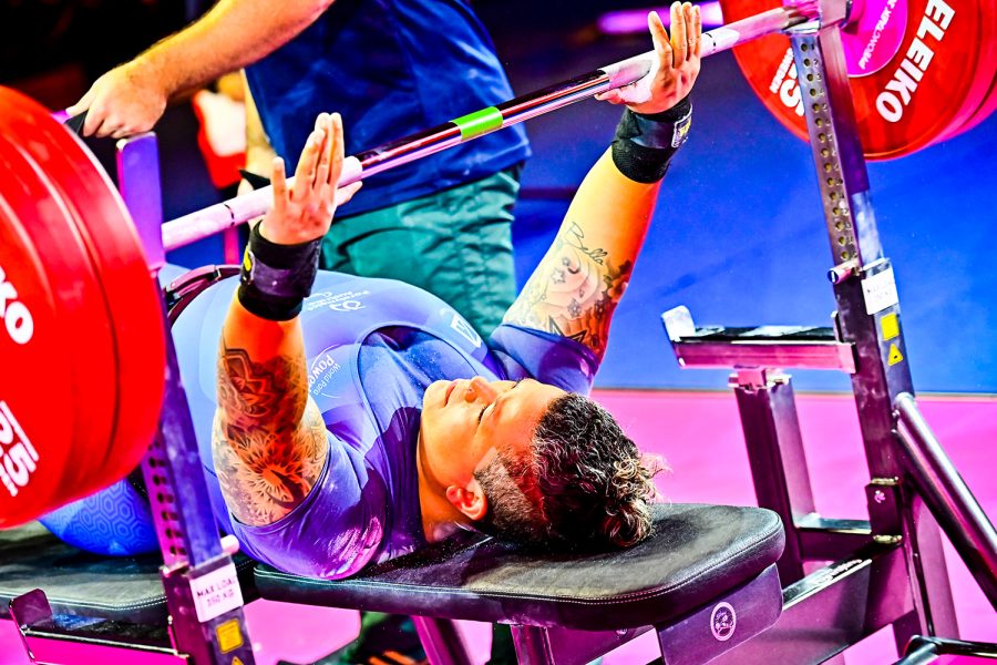 Para-powerlifting