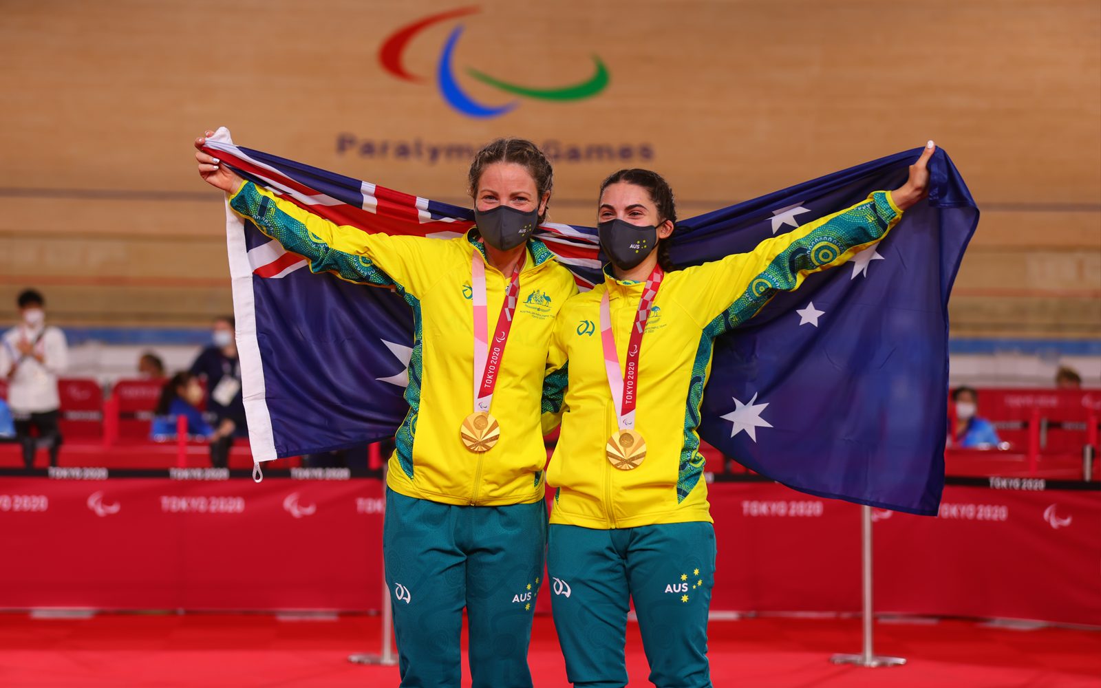 Cycling golden double kicks off Aussie medal count