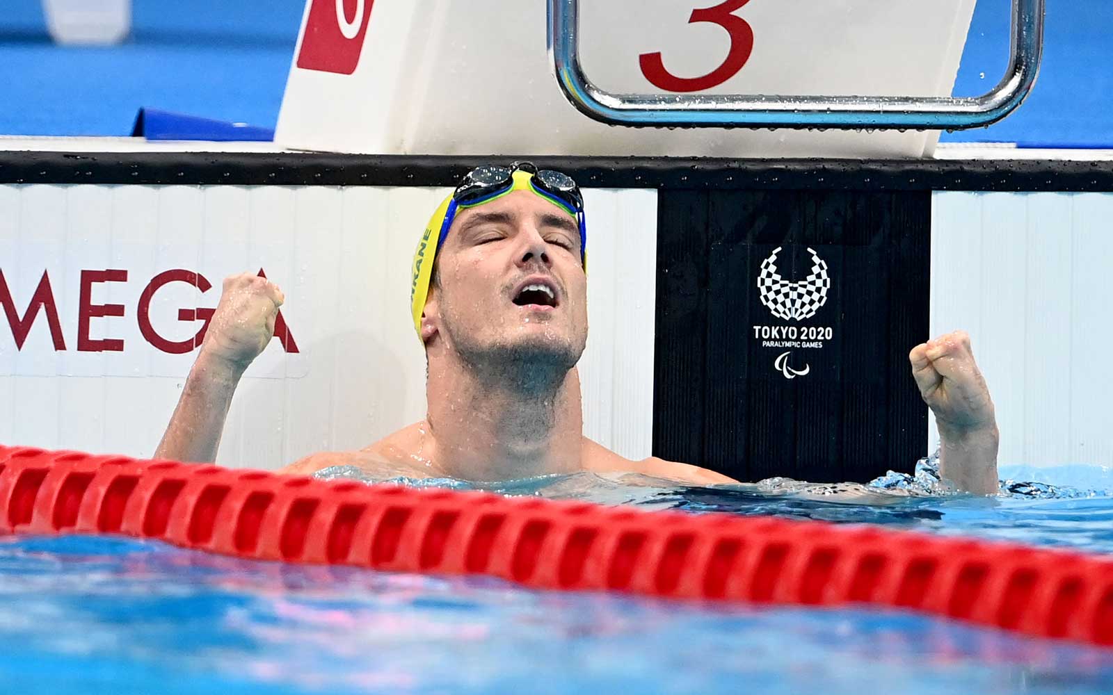 Dolphins Deliver on the Dais