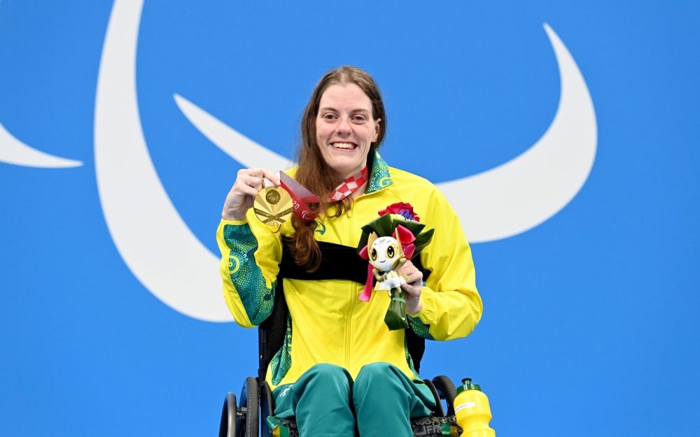 Rachael Watson with medal.