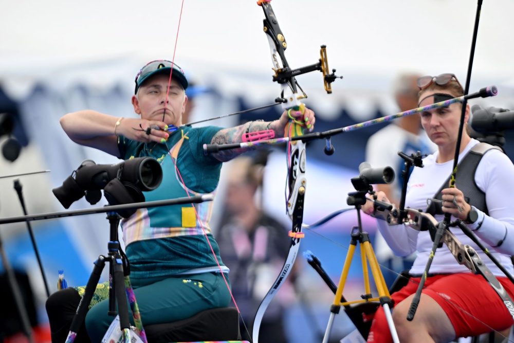 Para-archer Amanda Jennings takes aim on Day 5 of the Paris Paralympic Games.