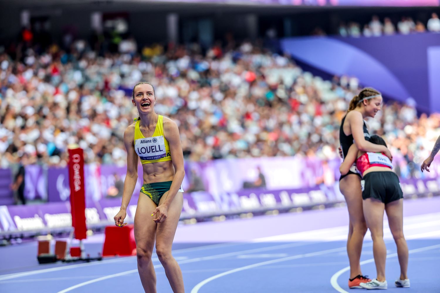 Butterflies Cast Aside As Debutants Go Big With Bronze